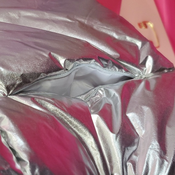 Quilted Puffer Jacket - Picture 4 of 7